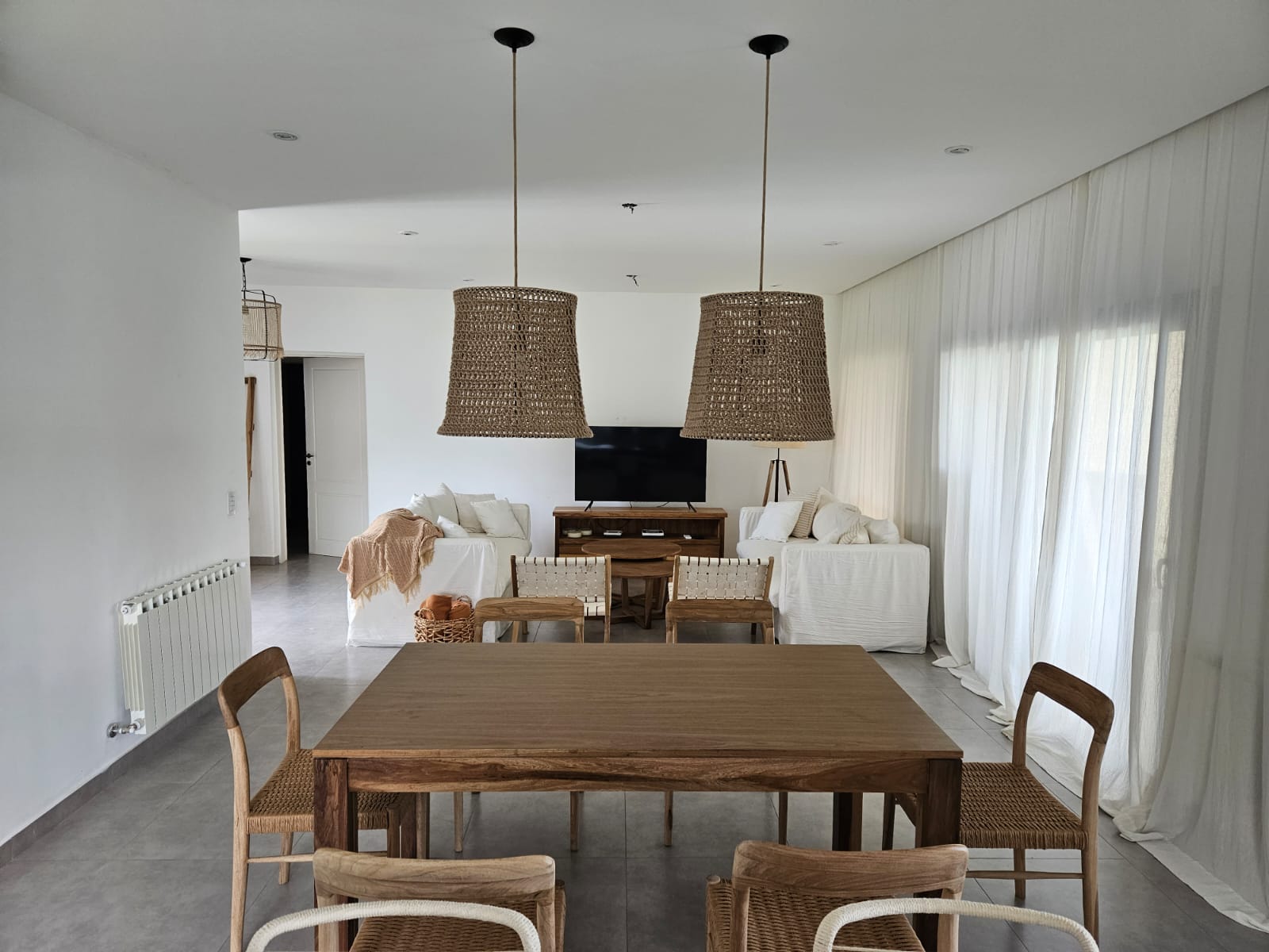 LÁMPARA CLÁSICA TEJIDA A CROCHE - Imagen 2