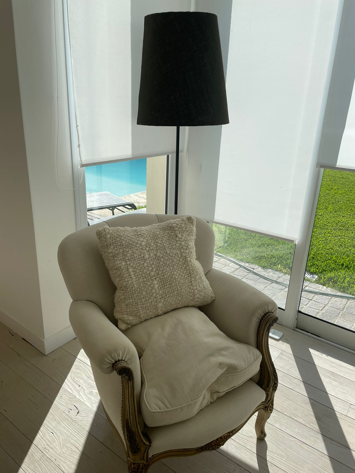 LÁMPARA DE PIE TIMOTEA SLIM - Imagen 4