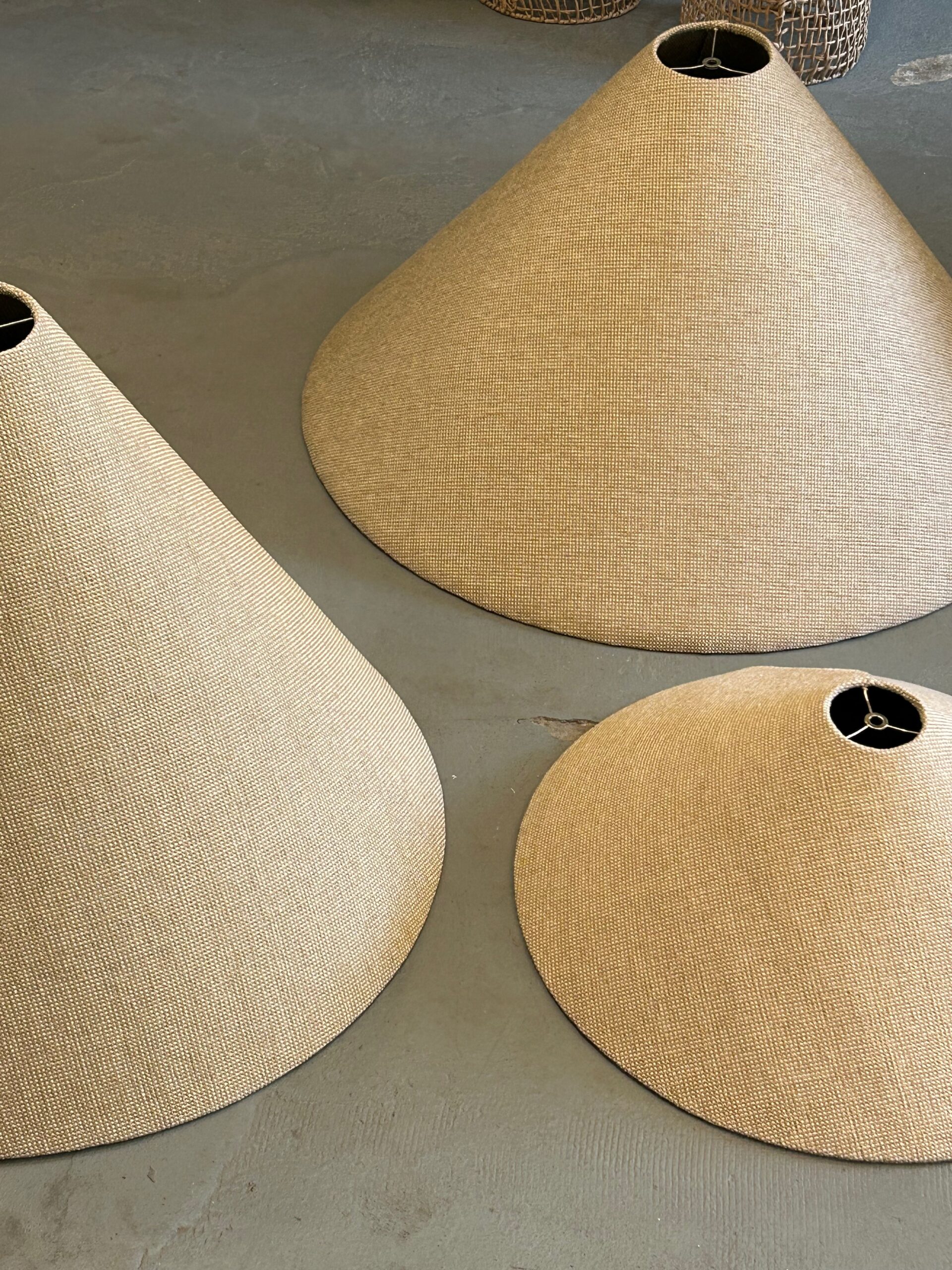 LAMPARAS CONICAS ENTELADAS - Imagen 2